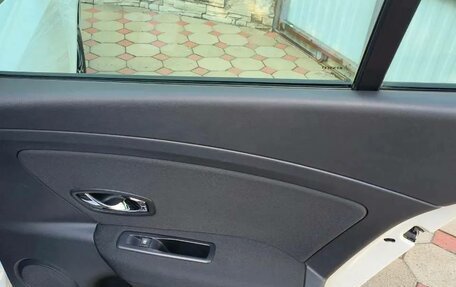 Renault Fluence I, 2013 год, 1 300 000 рублей, 27 фотография