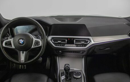 BMW 3 серия, 2019 год, 3 680 000 рублей, 13 фотография
