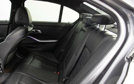 BMW 3 серия, 2019 год, 3 680 000 рублей, 11 фотография
