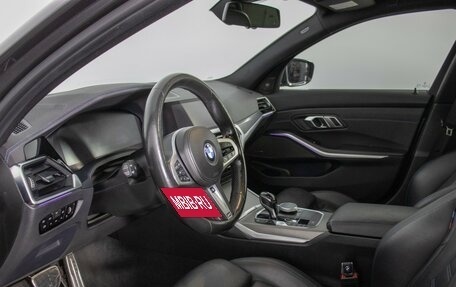 BMW 3 серия, 2019 год, 3 680 000 рублей, 10 фотография