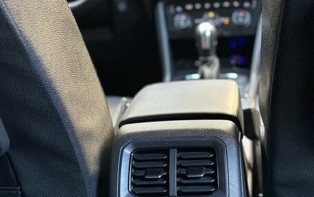Volkswagen Tiguan II, 2020 год, 2 400 000 рублей, 7 фотография