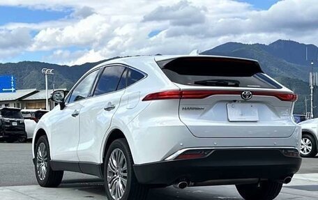 Toyota Harrier, 2021 год, 2 279 000 рублей, 3 фотография