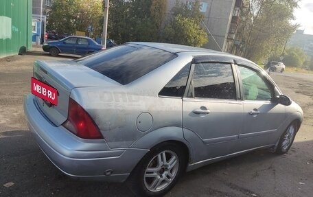 Ford Focus IV, 2001 год, 140 000 рублей, 3 фотография