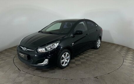 Hyundai Solaris II рестайлинг, 2013 год, 960 000 рублей, 1 фотография