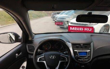 Hyundai Solaris II рестайлинг, 2013 год, 675 000 рублей, 13 фотография