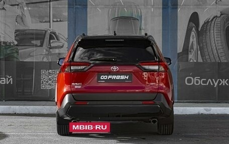Toyota RAV4, 2021 год, 3 999 000 рублей, 4 фотография
