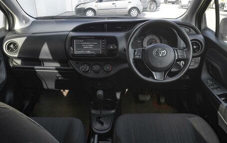 Toyota Vitz, 2019 год, 1 129 000 рублей, 6 фотография