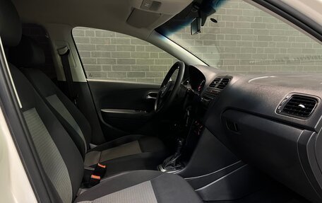 Volkswagen Polo VI (EU Market), 2012 год, 899 000 рублей, 13 фотография