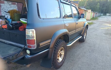 Toyota Land Cruiser 80 рестайлинг, 1993 год, 2 500 000 рублей, 2 фотография