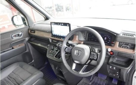 Honda Stepwgn, 2022 год, 1 913 027 рублей, 12 фотография