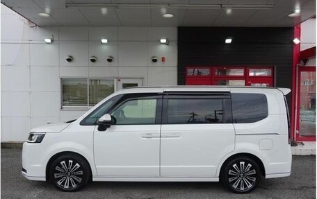 Honda Stepwgn, 2022 год, 1 913 027 рублей, 4 фотография