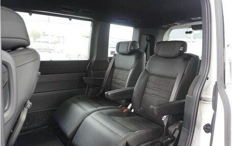 Honda Stepwgn, 2022 год, 2 070 000 рублей, 5 фотография