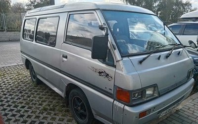 Mitsubishi Delica III, 1987 год, 290 000 рублей, 1 фотография