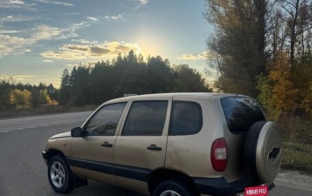 Chevrolet Niva I рестайлинг, 2004 год, 315 000 рублей, 2 фотография