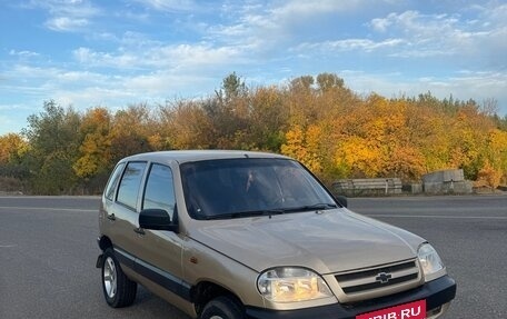 Chevrolet Niva I рестайлинг, 2004 год, 315 000 рублей, 3 фотография