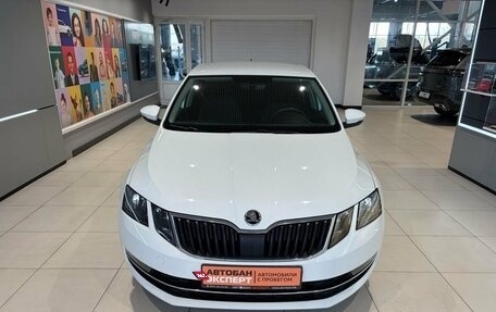 Skoda Octavia, 2020 год, 1 299 000 рублей, 2 фотография