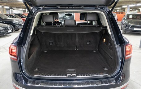 Volkswagen Touareg III, 2017 год, 2 249 000 рублей, 9 фотография
