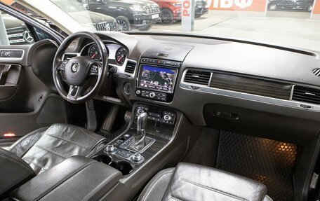 Volkswagen Touareg III, 2017 год, 2 249 000 рублей, 10 фотография