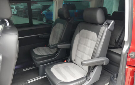 Volkswagen Multivan T6 рестайлинг, 2022 год, 5 800 000 рублей, 8 фотография