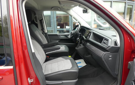 Volkswagen Multivan T6 рестайлинг, 2022 год, 5 800 000 рублей, 11 фотография