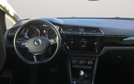 Volkswagen Touran III, 2022 год, 3 800 000 рублей, 11 фотография