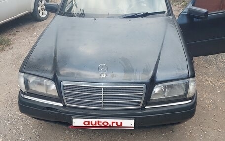 Mercedes-Benz C-Класс, 1997 год, 230 000 рублей, 1 фотография