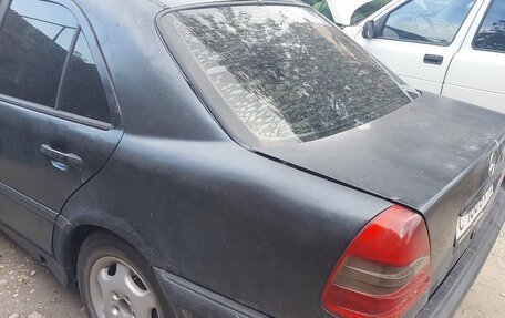 Mercedes-Benz C-Класс, 1997 год, 230 000 рублей, 5 фотография