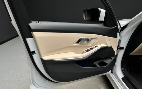 BMW 3 серия, 2020 год, 3 690 000 рублей, 13 фотография
