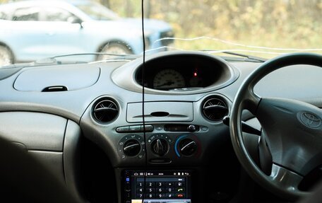 Toyota Vitz, 2000 год, 350 000 рублей, 8 фотография