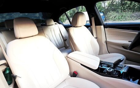 BMW 5 серия, 2019 год, 2 990 000 рублей, 18 фотография