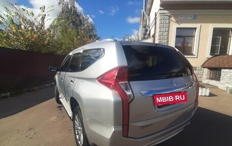 Mitsubishi Pajero Sport III рестайлинг, 2017 год, 2 250 000 рублей, 4 фотография