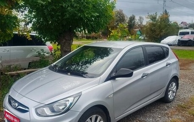 Hyundai Solaris II рестайлинг, 2014 год, 800 000 рублей, 1 фотография
