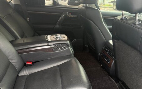 Toyota Land Cruiser 200, 2016 год, 6 000 000 рублей, 10 фотография