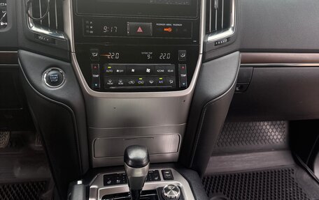 Toyota Land Cruiser 200, 2016 год, 6 000 000 рублей, 5 фотография