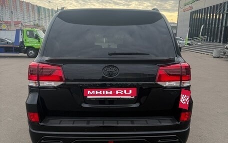 Toyota Land Cruiser 200, 2016 год, 6 000 000 рублей, 17 фотография