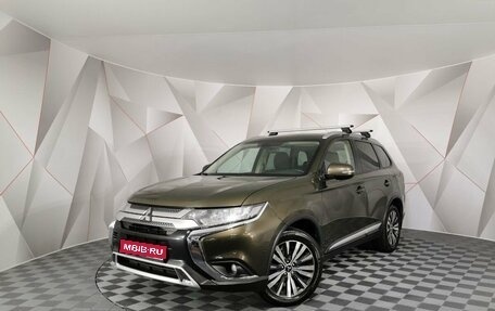 Mitsubishi Outlander III рестайлинг 3, 2019 год, 2 085 000 рублей, 1 фотография