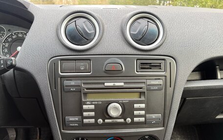 Ford Fusion I, 2006 год, 370 000 рублей, 8 фотография