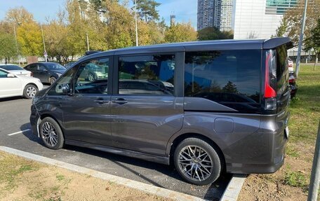Honda Stepwgn IV, 2020 год, 2 470 000 рублей, 2 фотография