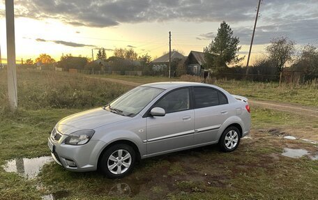 KIA Rio II, 2011 год, 680 000 рублей, 16 фотография