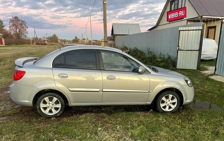 KIA Rio II, 2011 год, 680 000 рублей, 12 фотография