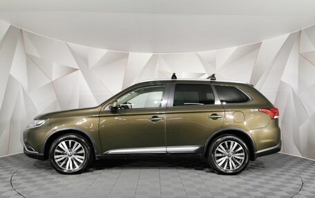 Mitsubishi Outlander III рестайлинг 3, 2019 год, 2 085 000 рублей, 5 фотография