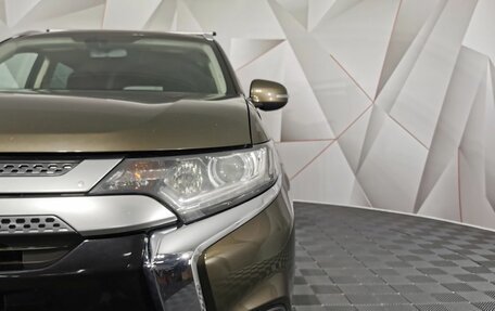 Mitsubishi Outlander III рестайлинг 3, 2019 год, 2 085 000 рублей, 22 фотография