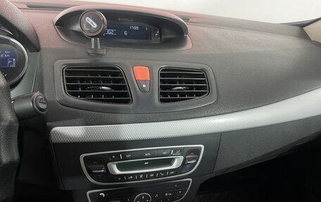 Renault Fluence I, 2010 год, 450 000 рублей, 15 фотография