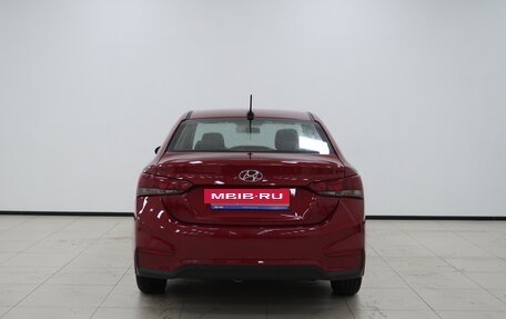 Hyundai Solaris II рестайлинг, 2017 год, 995 000 рублей, 4 фотография