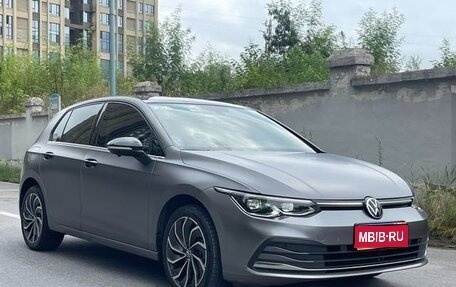 Volkswagen Golf VIII, 2021 год, 1 650 000 рублей, 1 фотография