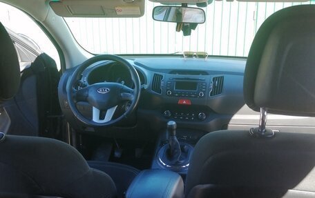 KIA Sportage III, 2011 год, 1 100 000 рублей, 2 фотография