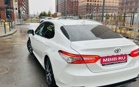 Toyota Camry, 2021 год, 3 830 000 рублей, 3 фотография