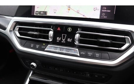 BMW 3 серия, 2021 год, 1 890 000 рублей, 14 фотография