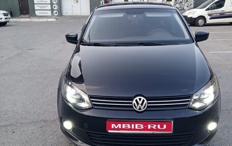 Volkswagen Polo VI (EU Market), 2014 год, 850 000 рублей, 1 фотография