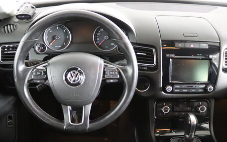 Volkswagen Touareg III, 2014 год, 2 099 990 рублей, 10 фотография